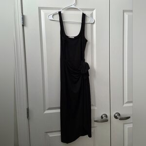 Elegant Black Sleeveless Dress